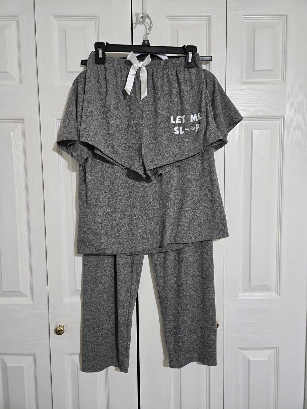 Unknown brand large junior's gray 3 piece pajama set